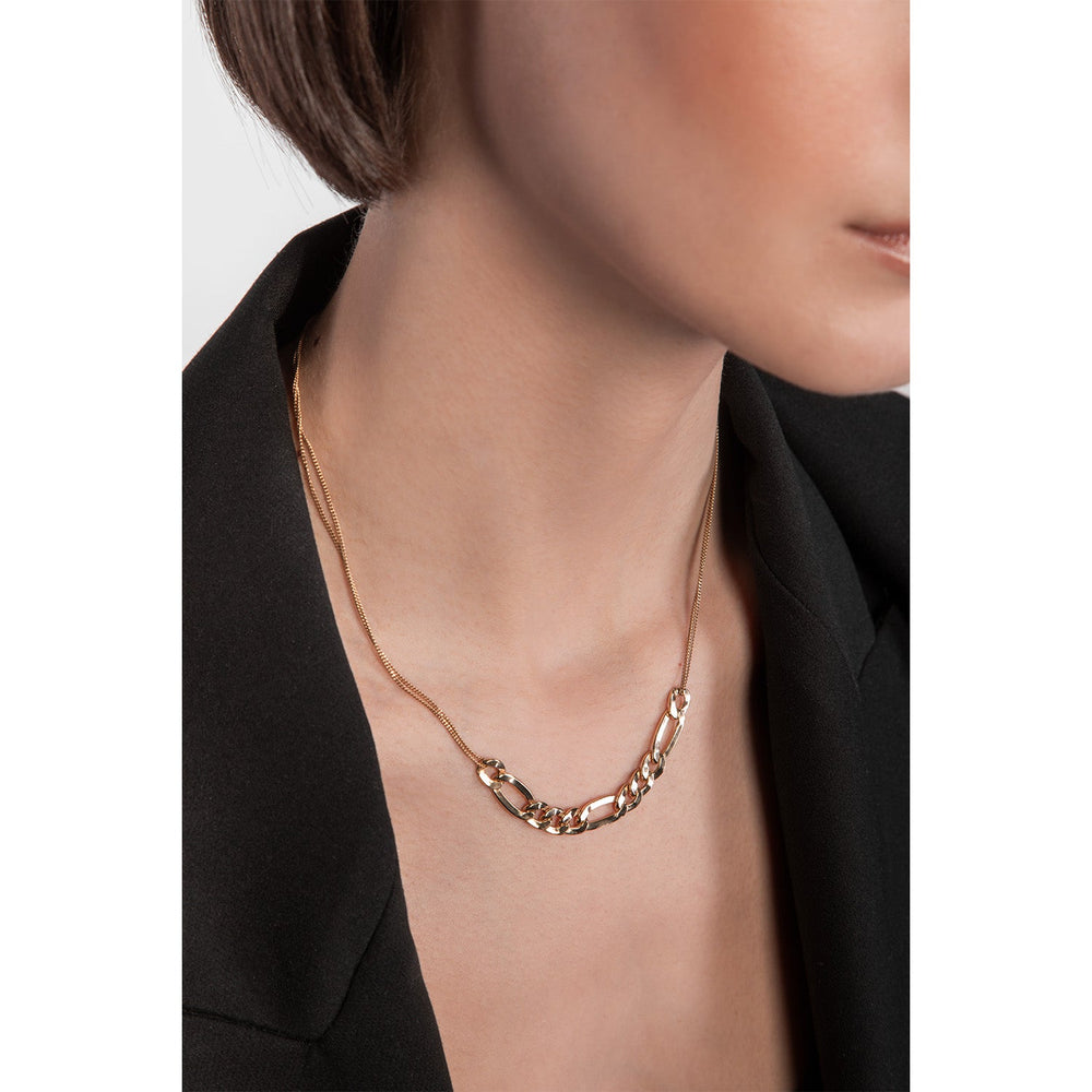 18ct Gold Sterling Silver Figro Linked Chain Necklace on model
