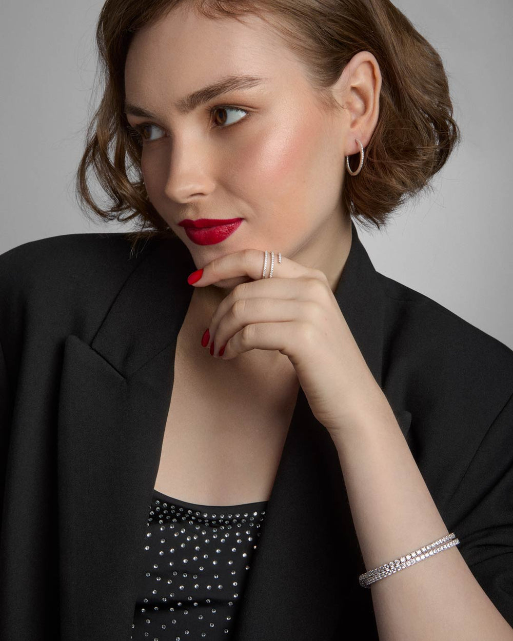 model wearing sterling silver jewellery set