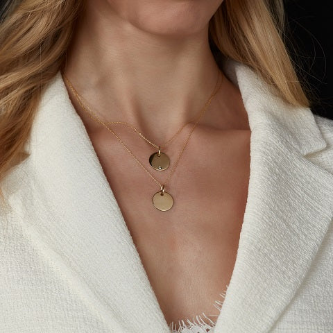 15mm solid gold disc necklaces on model